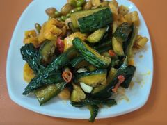 -牛一嘴·兰州牛肉面·大盘鸡(财富中心店)