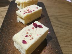 娜帕里勇-那时新疆·若羌(经纬汇店)