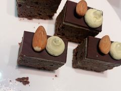 -小天鹅戴斯酒店鲸鲨百汇创作料理