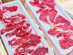 -来龍儿鲜切牛肉自助老火锅