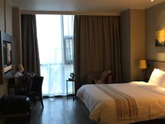 -如家精选酒店(苏州火车站万达广场地铁站店)