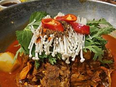 -喇喇排骨火锅·传统韩式脊骨汤(望京西园总店)