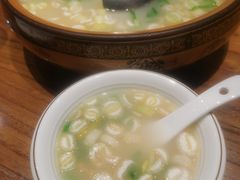 -泉畔人家·老济南经典鲁菜(大明湖店)