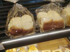 -皇冠幸福里动物奶油生日蛋糕(汉口北店)