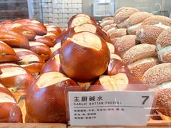 -WHEN PIGS FLY当猪飞