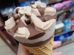 -全家便利店(愚园店)