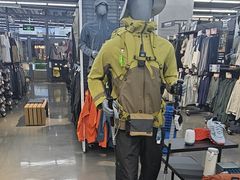 -迪卡侬(大英山店)
