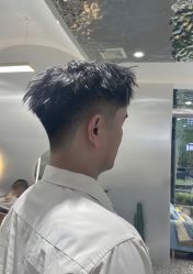 -Tloml salon