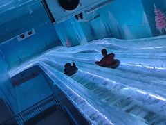 -西安银基冰雪世界