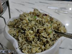 -凤凰路何眼镜香辣蟹(花果园店)