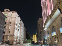 -鲁邦国际风情街(麦世达韩国精品百货店)