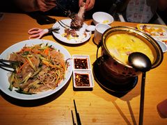-关东小磨东北菜(上海长风大悦城店)