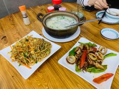 -盛燕泥丁粥