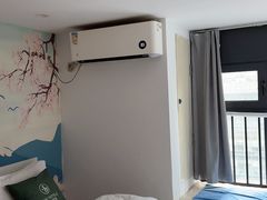 -乐嗨公寓(苏州火车站店)