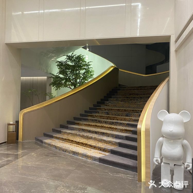 终于来打卡了，出品不错菜品味道都很好