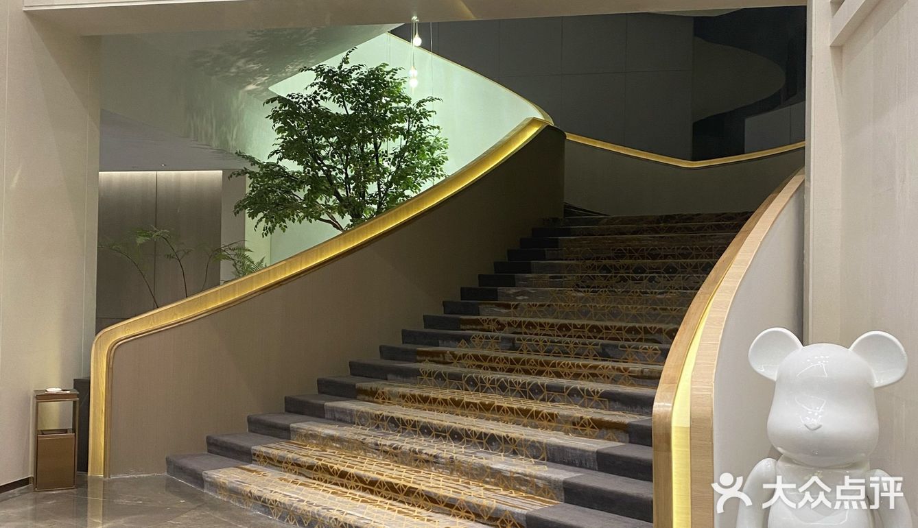 终于来打卡了，出品不错菜品味道都很好