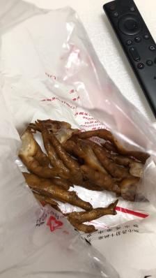 红毛鸡爪(绿化街店)-"这个红毛鸡爪开了很多年了 不过我还是第一.