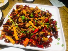 辣子鸡丁-渝信川菜 · 川味家常菜(长安店)