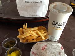 -The Habit Burger Grill 哈比特汉堡(爱琴海店)