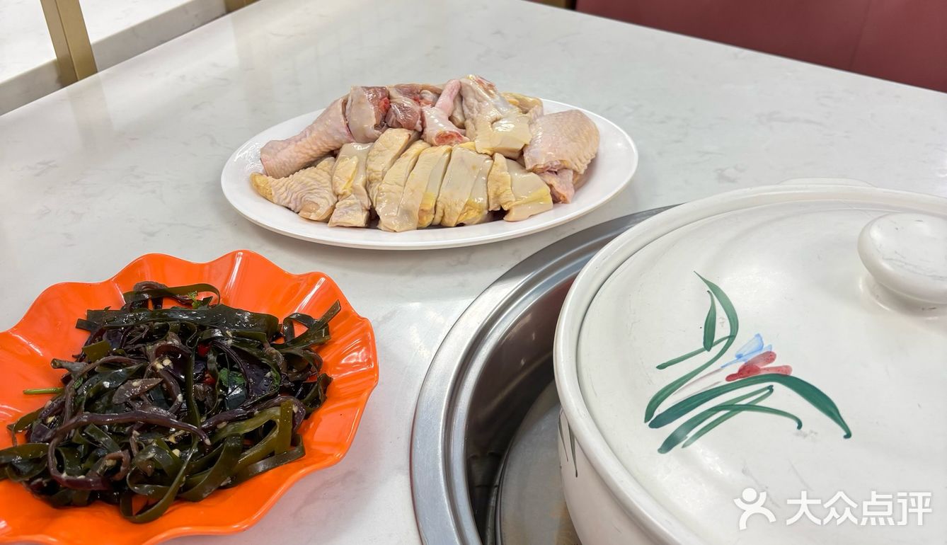周末打卡鸡煲店！ 性价比高