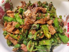 -钟掌勺忘不了地道湘菜(新天地假日广场店)