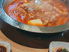 -野山舂·贵州现舂酸汤牛肉(东山店)