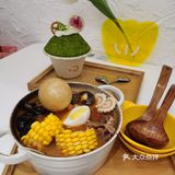 超级绵密又蓬松,还不会那么快就融,甜度刚刚好
