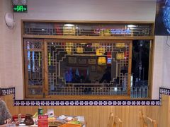 -阿婆情腊排骨火锅(金虹路店)