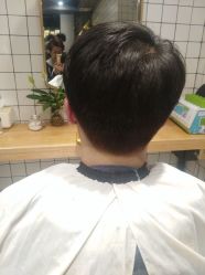 -PE SALON