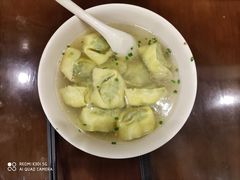 荠菜虾仁大馄饨-东泰祥生煎馆(陕西南路店)