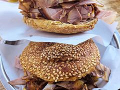 烧饼夹肘子肉-老四烧饼铺(丽源路店)