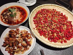 -万重锦·人文川菜馆(骡马市店)