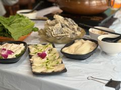 -鲜入围煮花胶鸡海鲜火锅