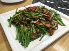 叉烧鱿鱼炒韭菜花-宏记广东客家菜(丰汇店)