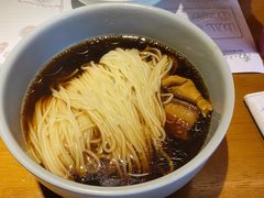 红烧肉阳春面-南小馆(迪士尼小镇店)