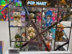 -泡泡玛特POPMART(上海环球港店)