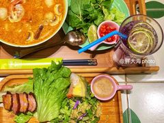 冬阴功海鲜粉-越弥越南传统美食馆