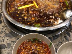 -肖肖酸萝卜鱼火锅(总店)