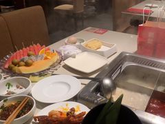 -海底捞火锅鲜切牛肉主题店(长寿路店)