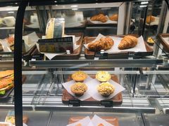 -星巴克(上海虹桥新天地二店)