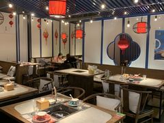 -尚尚仙·酸汤猪手·猪肚鸡火锅(华联万柳购物中心店)