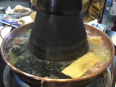 -楼外楼大刀肉传统火锅居(幸福街店)