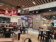 大堂-盒马鲜生(岭南新世界店)
