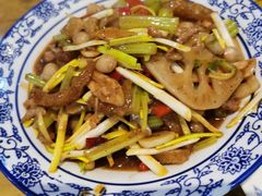 -杨氏青龙虾·羊蝎子(托乐嘉店)