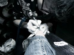 -刺客纹画纹身·洗纹身·穿孔饰品