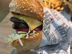 -The Habit Burger Grill 哈比特汉堡(复兴soho店)