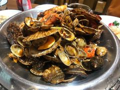 -东来菜馆•手抓海鲜家常菜•海鲜锅贴(鸽子窝店)