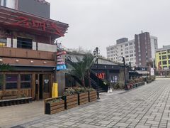 -UNI UNI(环亚凯瑟琳店)