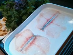 -龙记斑鱼火锅鲜切牛肉自助(红山路店)