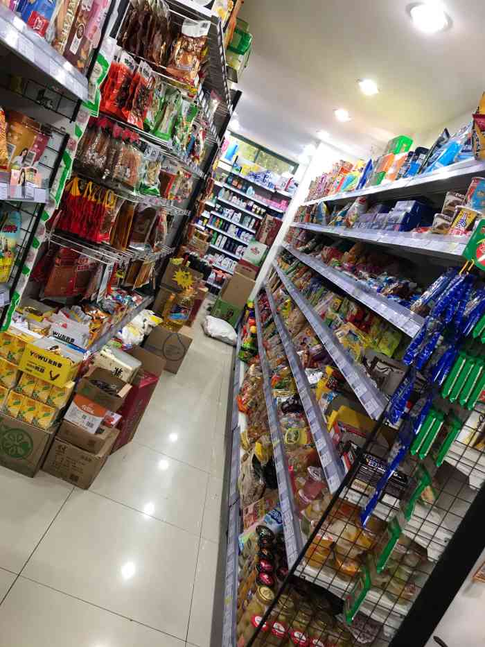 元华超市(华灵路店)-"我爱喝水,身体好好,走到哪买到哪.